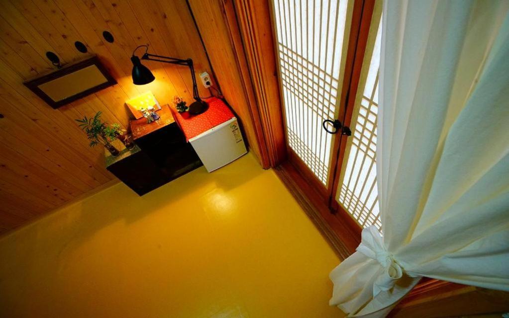 Full Of Love Guesthouse Jeonju Ngoại thất bức ảnh