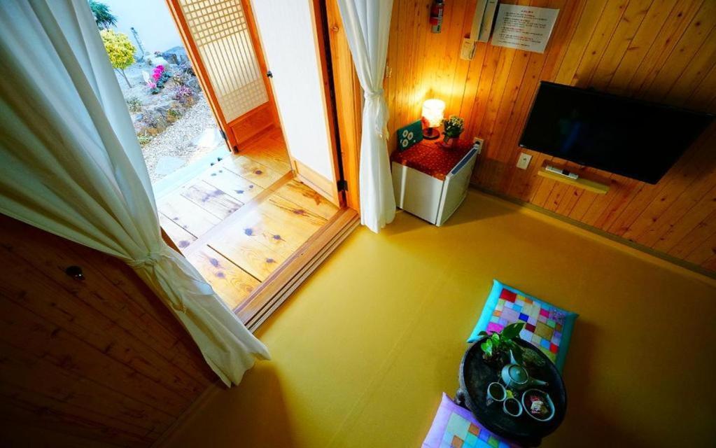 Full Of Love Guesthouse Jeonju Ngoại thất bức ảnh